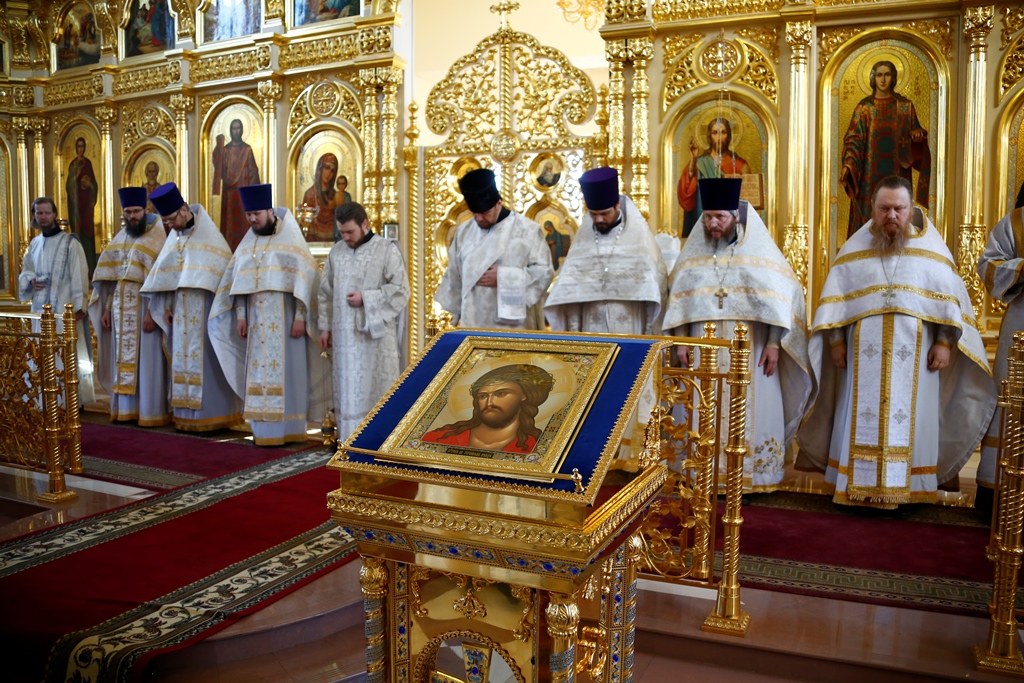 Литургия в храме Казанской иконы Божией Матери