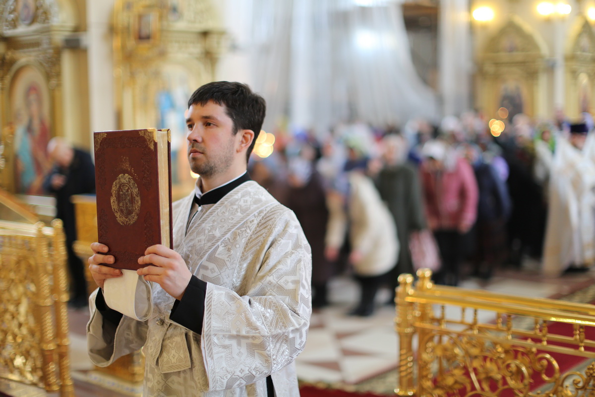 Панихида в храме Казанской иконы Божией Матери