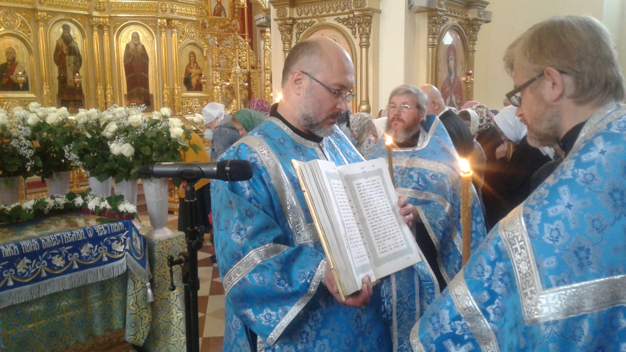 Всенощное бдение в канун праздника Успения Пресвятой Богородицы