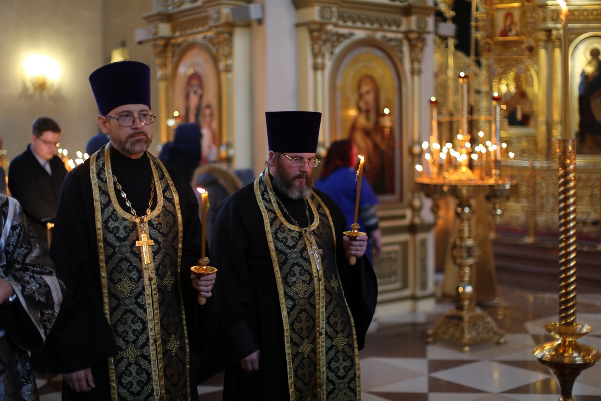 Великое повечерие с чтением