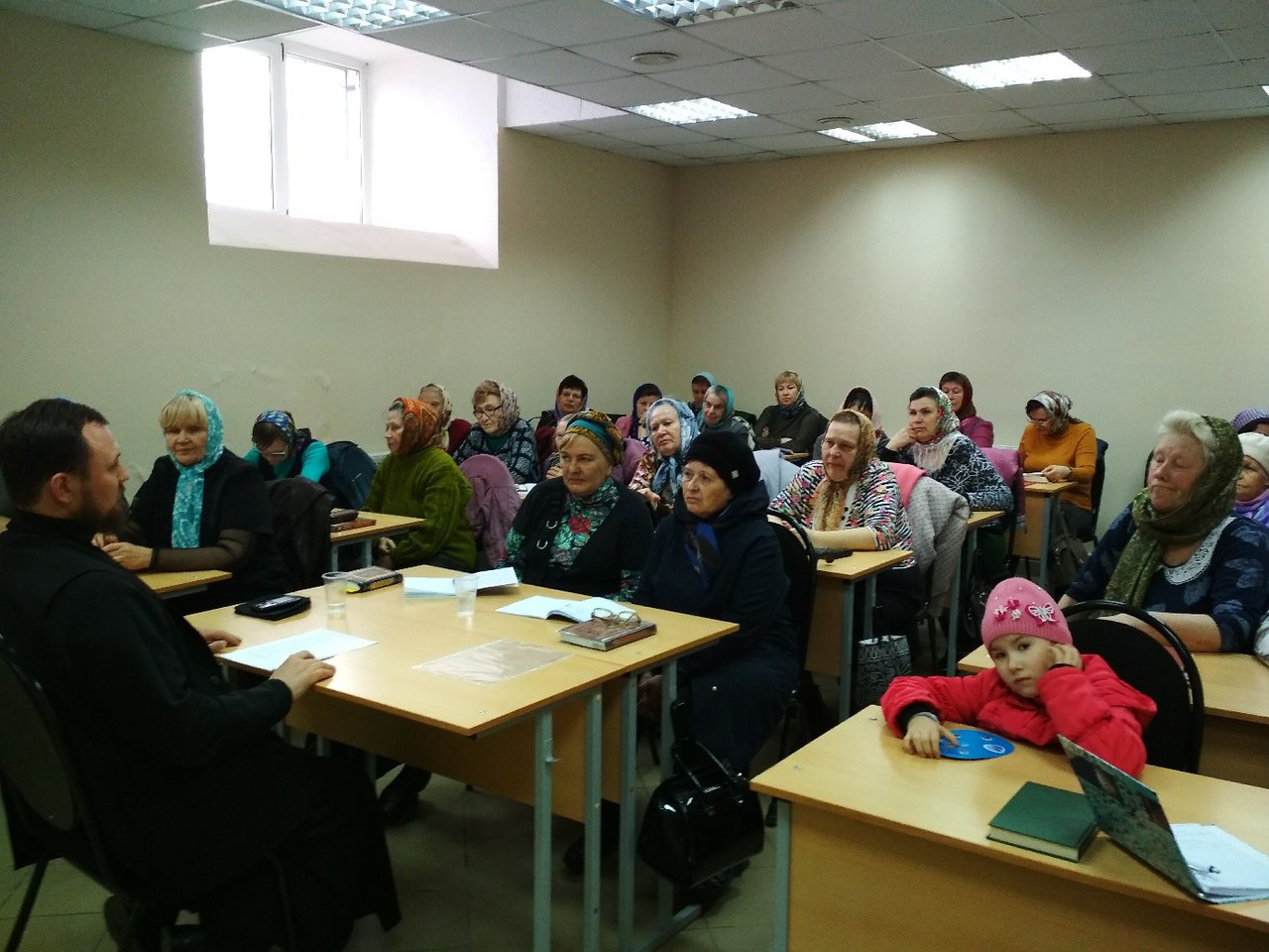 Очередной урок по чтению Псалтири по усопшим