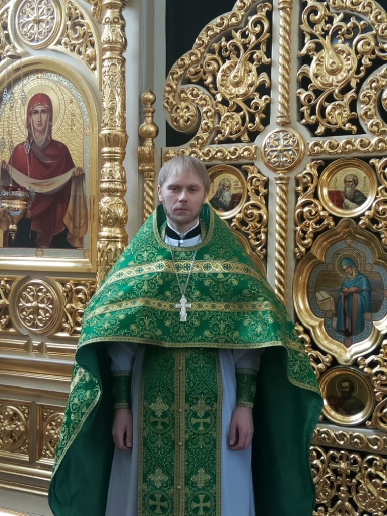 Клирики Храма