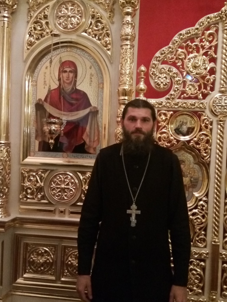 Клирики Храма