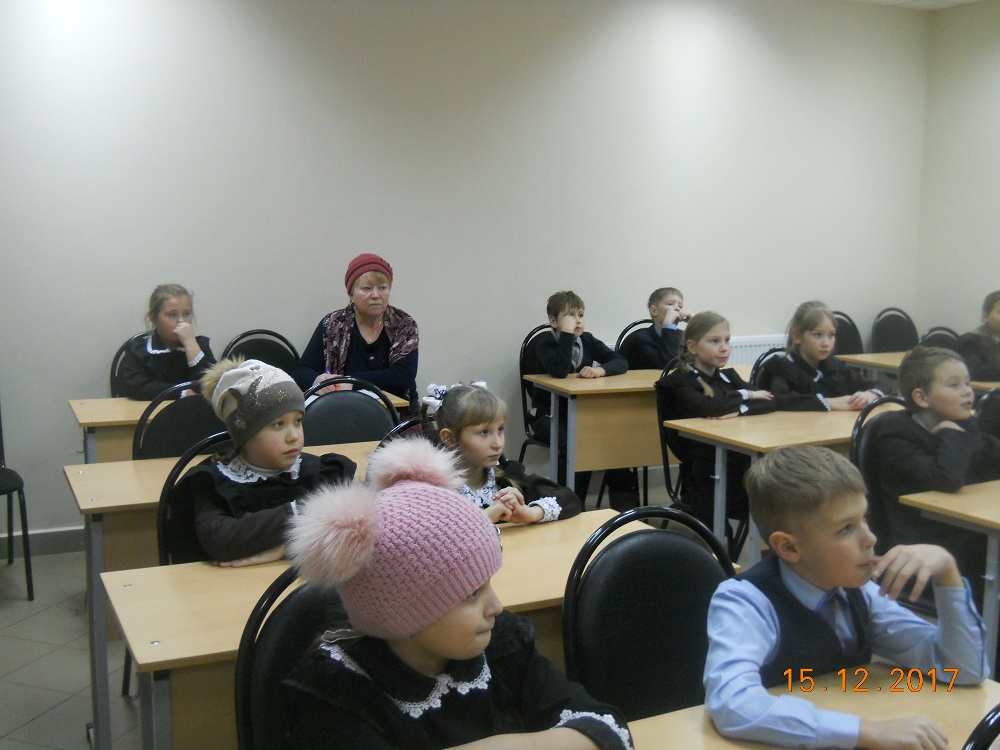 Школьники посетили выставку